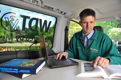 Werbeaufnahme Vet-Mobil für die Wirtschaftsgenossenschaft deutscher Tierärzte von Fotograf Daniel Möller aus Hannover