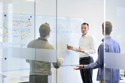 Imageaufnahmen Gesamtprospekt der MediFox GmbH von Fotograf Daniel Möller Hannover