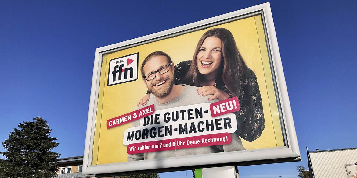 Plakat der Herbstkampagne 2021 von Radio ffn mit Werbeaufnahme von Fotograf Daniel Möller aus Hannover