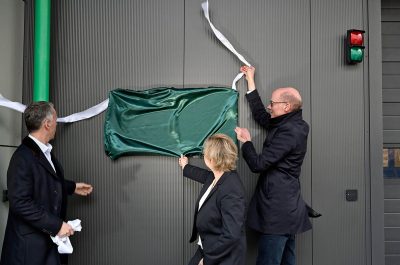 Reportageaufnahme von der Eröffnung "The Oat Factory" von frischli Milchwerke GmbH und H. & J. Brüggen KG von Fotograf Daniel Möller aus Hannover