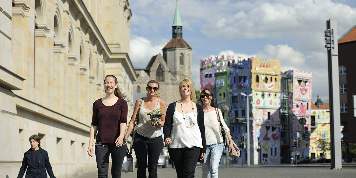 Making-of-Bild Anzeigenmotiv Braunschweig bittet zu Tisch mit Fotograf Daniel Möller Hannover