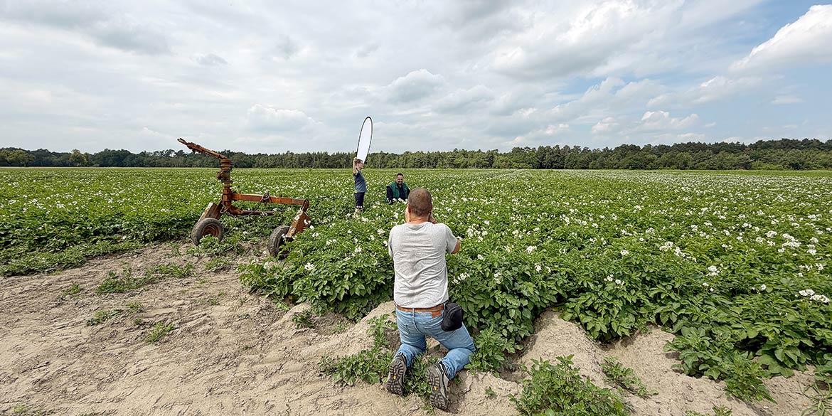 Making-of-Bild von Businessportraits von Dr. Holger Hennies für den Landvolk Niedersachsen Landesbauernverband e.V. Hannover mit Fotograf Daniel Möller aus Hannover