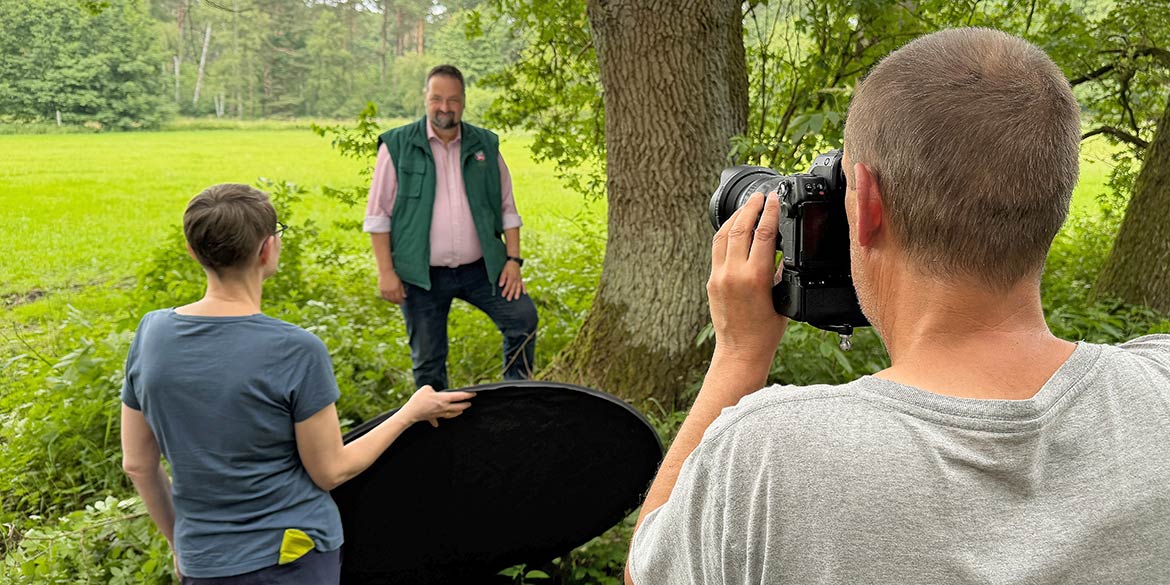 Making-of-Bild von Businessportraits von Dr. Holger Hennies für den Landvolk Niedersachsen Landesbauernverband e.V. Hannover mit Fotograf Daniel Möller aus Hannover