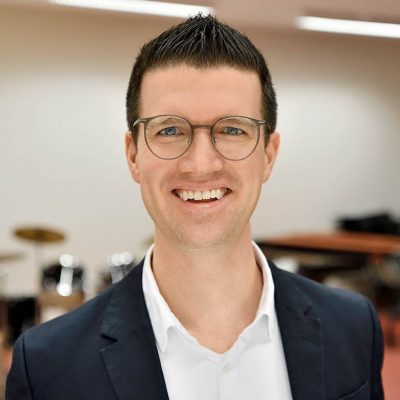 Businessportrait des Leiters der Musikschule Hemmingen von Fotograf Daniel Möller aus Hannover