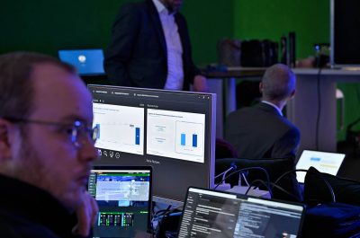 Reportageaufnahme der Bundespressekonferenz 2025 von Hannover Re von Fotograf Daniel Moeller aus Hannover