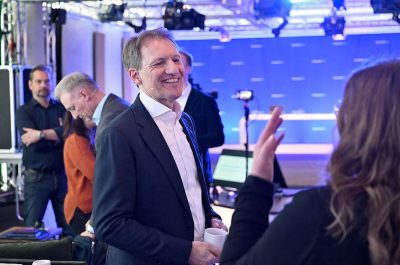 Reportageaufnahme der Bundespressekonferenz 2025 von Hannover Re von Fotograf Daniel Moeller aus Hannover