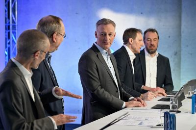 Reportageaufnahme der Bundespressekonferenz 2025 von Hannover Re von Fotograf Daniel Moeller aus Hannover