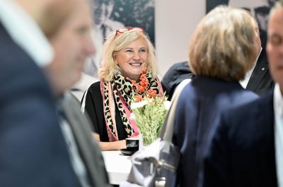 Reportageaufnahme von der Eröffnung "The Oat Factory" von frischli Milchwerke GmbH und H. & J. Brüggen KG von Fotograf Daniel Möller aus Hannover