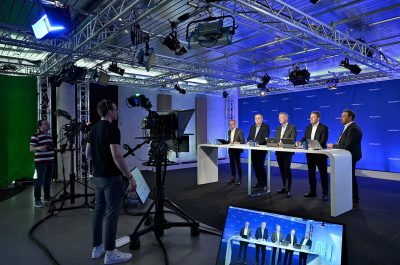 Reportageaufnahme der Bundespressekonferenz 2025 von Hannover Re von Fotograf Daniel Moeller aus Hannover