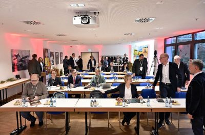 Reportageaufnahme von der Eröffnung "The Oat Factory" von frischli Milchwerke GmbH und H. & J. Brüggen KG von Fotograf Daniel Möller aus Hannover