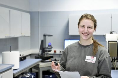 Businessportraits Hanomag Lohnhärterei von Fotograf Daniel Möller Hannover