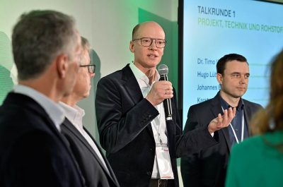 Reportageaufnahme von der Eröffnung "The Oat Factory" von frischli Milchwerke GmbH und H. & J. Brüggen KG von Fotograf Daniel Möller aus Hannover